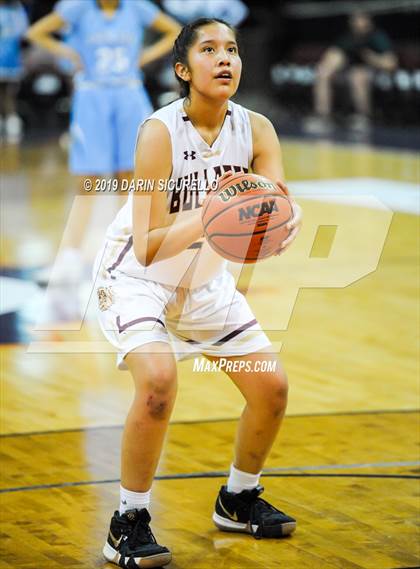 Thumbnail 3 in Window Rock vs. Winslow (AIA 3A Quaterfinal) photogallery.