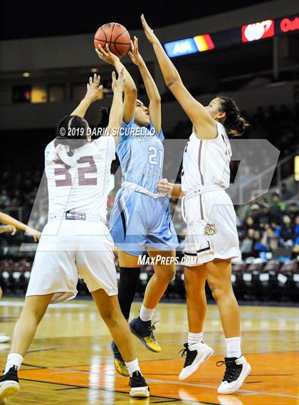 Thumbnail 1 in Window Rock vs. Winslow (AIA 3A Quaterfinal) photogallery.