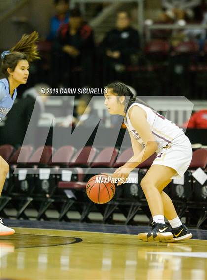 Thumbnail 2 in Window Rock vs. Winslow (AIA 3A Quaterfinal) photogallery.