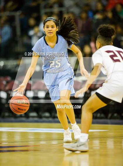 Thumbnail 2 in Window Rock vs. Winslow (AIA 3A Quaterfinal) photogallery.