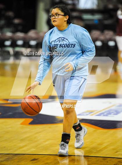 Thumbnail 2 in Window Rock vs. Winslow (AIA 3A Quaterfinal) photogallery.