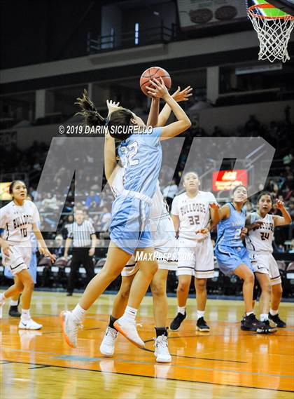 Thumbnail 1 in Window Rock vs. Winslow (AIA 3A Quaterfinal) photogallery.