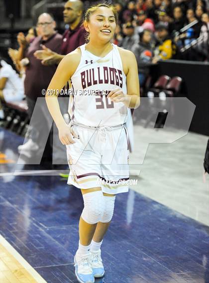 Thumbnail 3 in Window Rock vs. Winslow (AIA 3A Quaterfinal) photogallery.