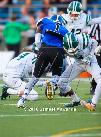Thumbnail 2 in Granada Hills vs Palisades photogallery.