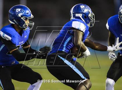 Thumbnail 2 in Granada Hills vs Palisades photogallery.