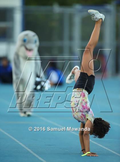 Thumbnail 2 in Granada Hills vs Palisades photogallery.