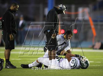 Thumbnail 3 in Granada Hills vs Palisades photogallery.