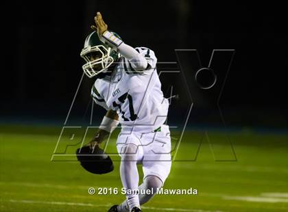Thumbnail 3 in Granada Hills vs Palisades photogallery.