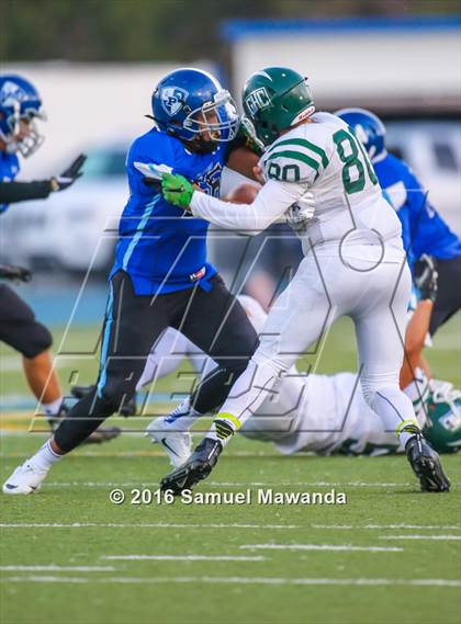 Thumbnail 3 in Granada Hills vs Palisades photogallery.