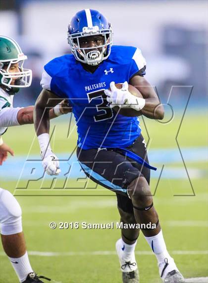 Thumbnail 3 in Granada Hills vs Palisades photogallery.
