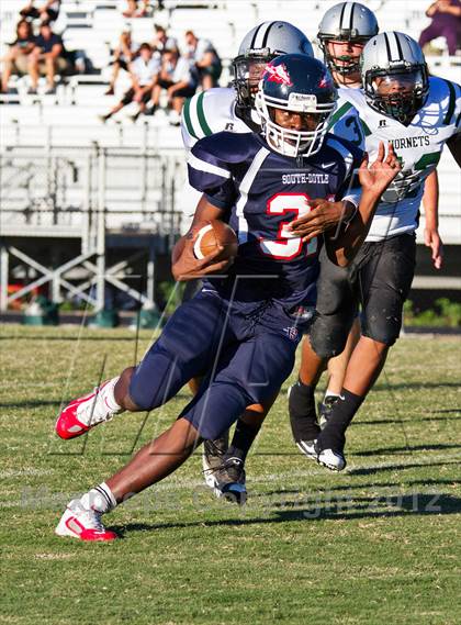 Thumbnail 3 in Carter @  South-Doyle photogallery.