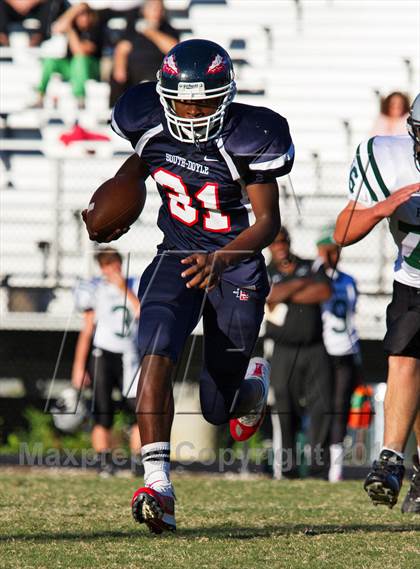 Thumbnail 3 in Carter @  South-Doyle photogallery.