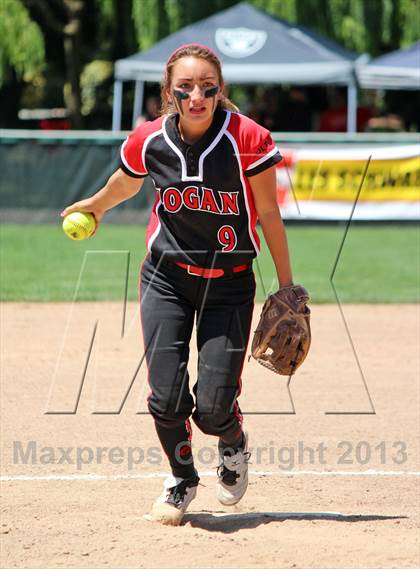 Thumbnail 3 in Logan vs. Freedom (CIF NCS D1 Final) photogallery.