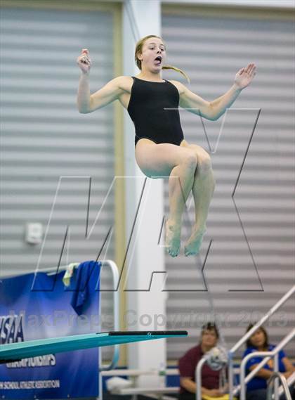 Thumbnail 2 in NYSPHSAA Girls Diving Final photogallery.