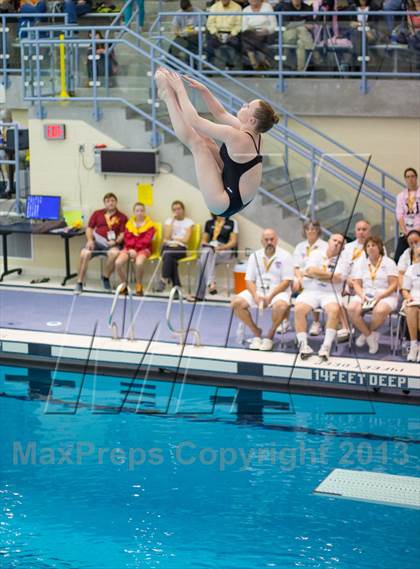 Thumbnail 3 in NYSPHSAA Girls Diving Final photogallery.