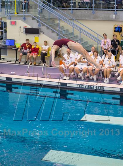 Thumbnail 1 in NYSPHSAA Girls Diving Final photogallery.