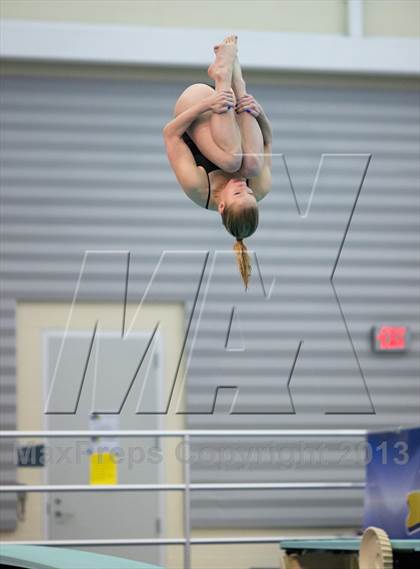 Thumbnail 2 in NYSPHSAA Girls Diving Final photogallery.