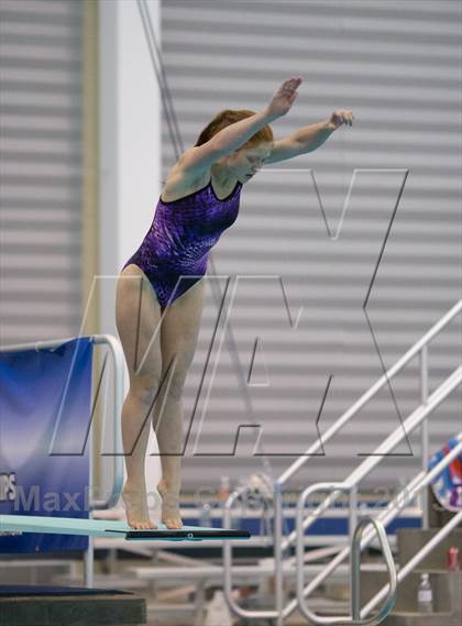 Thumbnail 2 in NYSPHSAA Girls Diving Final photogallery.
