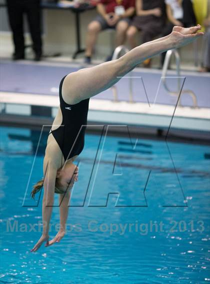 Thumbnail 2 in NYSPHSAA Girls Diving Final photogallery.