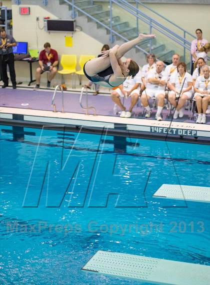 Thumbnail 2 in NYSPHSAA Girls Diving Final photogallery.