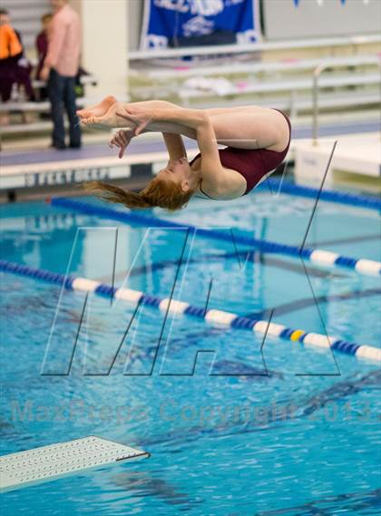 Thumbnail 2 in NYSPHSAA Girls Diving Final photogallery.