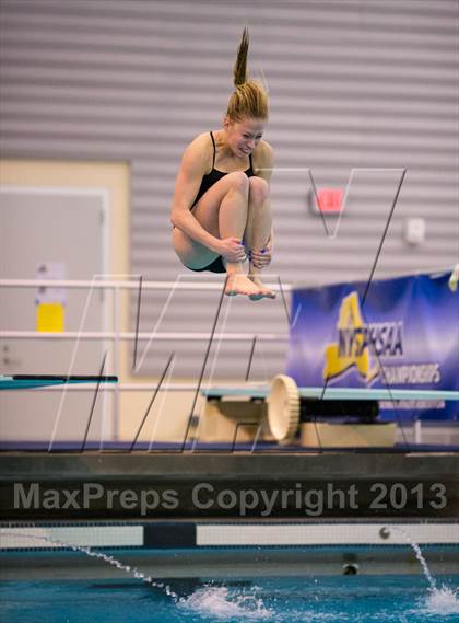Thumbnail 3 in NYSPHSAA Girls Diving Final photogallery.