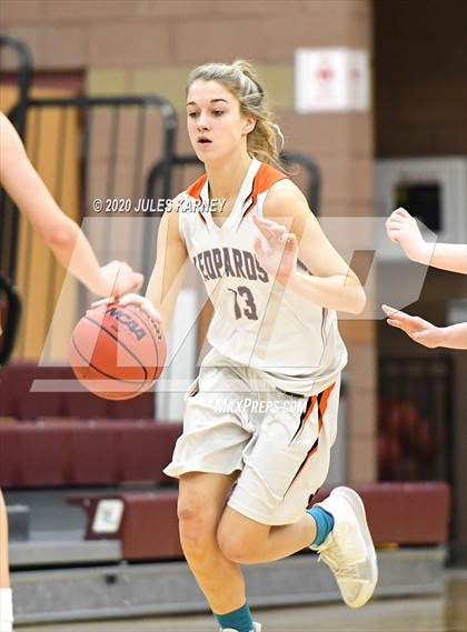 Thumbnail 1 in Eureka vs Wells (NIAA 1A Southern/Eastern Final) photogallery.