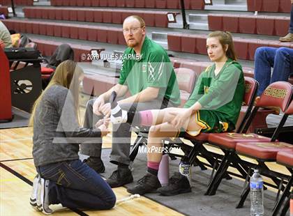 Thumbnail 1 in Eureka vs Wells (NIAA 1A Southern/Eastern Final) photogallery.