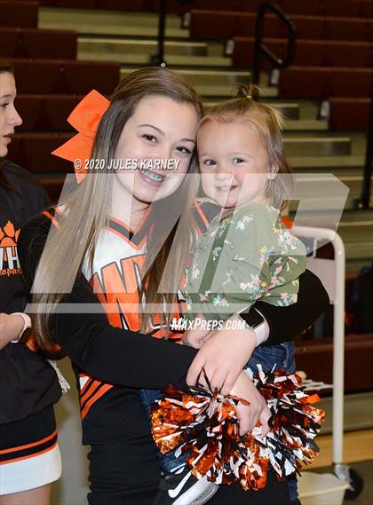 Thumbnail 2 in Eureka vs Wells (NIAA 1A Southern/Eastern Final) photogallery.