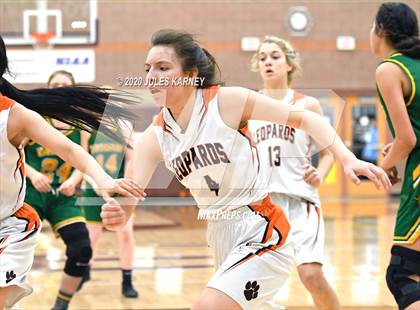 Thumbnail 1 in Eureka vs Wells (NIAA 1A Southern/Eastern Final) photogallery.