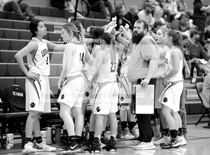 Thumbnail 1 in Eureka vs Wells (NIAA 1A Southern/Eastern Final) photogallery.
