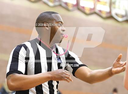 Thumbnail 2 in Eureka vs Wells (NIAA 1A Southern/Eastern Final) photogallery.