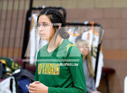 Thumbnail 2 in Eureka vs Wells (NIAA 1A Southern/Eastern Final) photogallery.