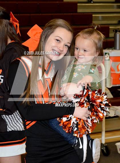Thumbnail 1 in Eureka vs Wells (NIAA 1A Southern/Eastern Final) photogallery.