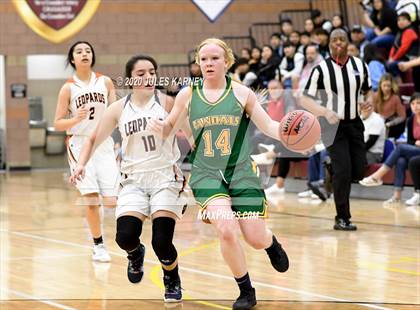 Thumbnail 3 in Eureka vs Wells (NIAA 1A Southern/Eastern Final) photogallery.