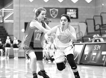 Thumbnail 1 in Eureka vs Wells (NIAA 1A Southern/Eastern Final) photogallery.