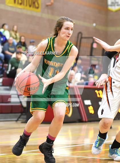 Thumbnail 3 in Eureka vs Wells (NIAA 1A Southern/Eastern Final) photogallery.