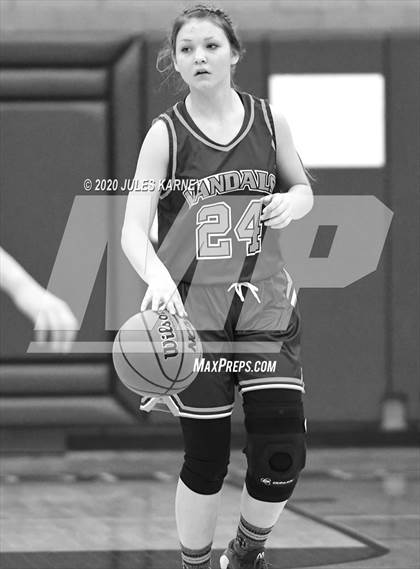 Thumbnail 1 in Eureka vs Wells (NIAA 1A Southern/Eastern Final) photogallery.