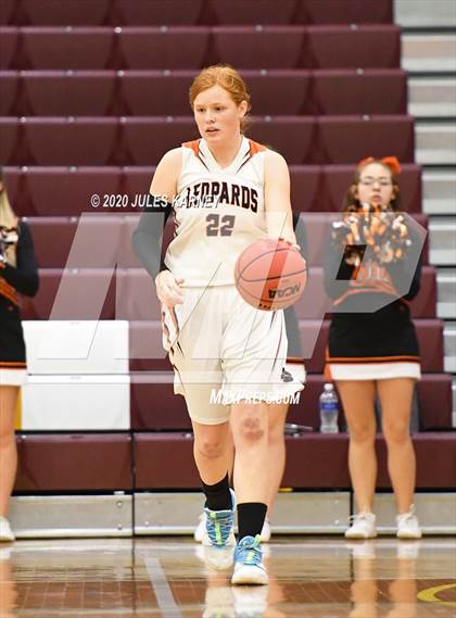 Thumbnail 1 in Eureka vs Wells (NIAA 1A Southern/Eastern Final) photogallery.