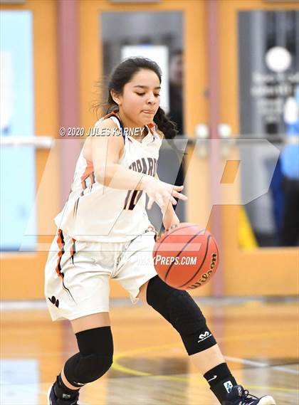 Thumbnail 2 in Eureka vs Wells (NIAA 1A Southern/Eastern Final) photogallery.