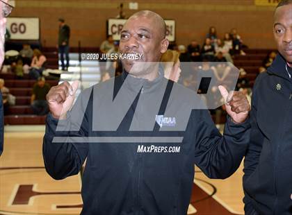 Thumbnail 2 in Eureka vs Wells (NIAA 1A Southern/Eastern Final) photogallery.