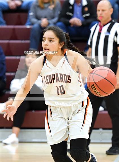 Thumbnail 1 in Eureka vs Wells (NIAA 1A Southern/Eastern Final) photogallery.