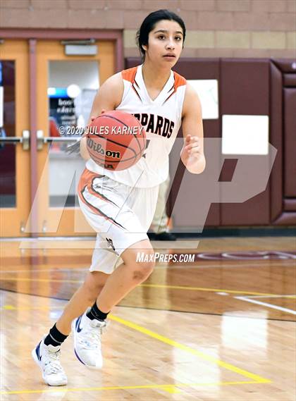 Thumbnail 2 in Eureka vs Wells (NIAA 1A Southern/Eastern Final) photogallery.