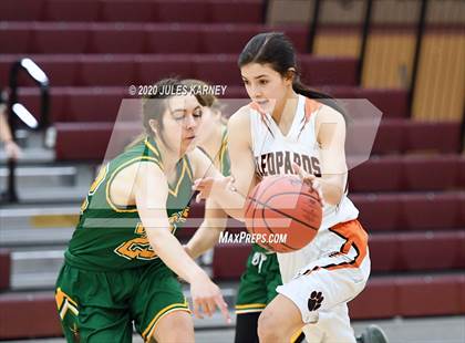 Thumbnail 1 in Eureka vs Wells (NIAA 1A Southern/Eastern Final) photogallery.