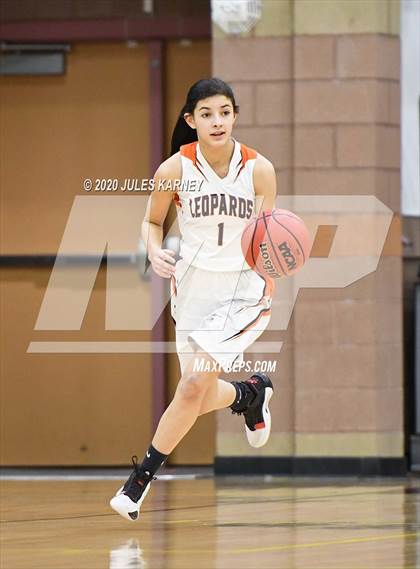 Thumbnail 3 in Eureka vs Wells (NIAA 1A Southern/Eastern Final) photogallery.