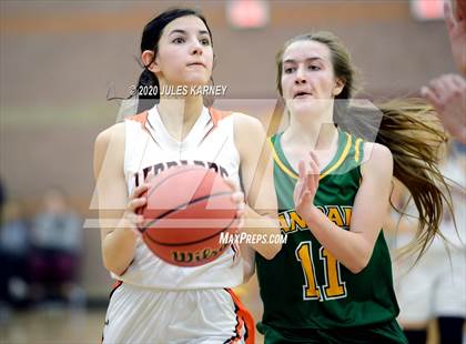 Thumbnail 3 in Eureka vs Wells (NIAA 1A Southern/Eastern Final) photogallery.