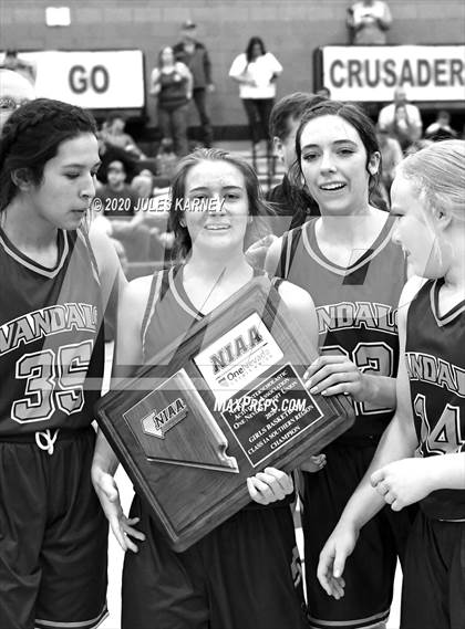 Thumbnail 2 in Eureka vs Wells (NIAA 1A Southern/Eastern Final) photogallery.