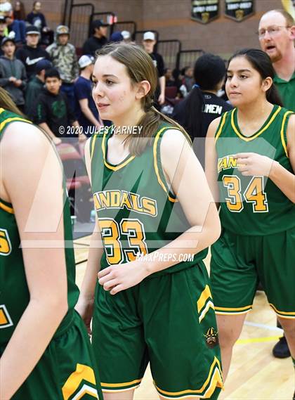 Thumbnail 2 in Eureka vs Wells (NIAA 1A Southern/Eastern Final) photogallery.