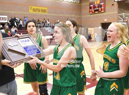 Thumbnail 2 in Eureka vs Wells (NIAA 1A Southern/Eastern Final) photogallery.