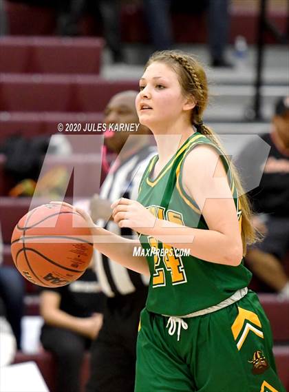 Thumbnail 3 in Eureka vs Wells (NIAA 1A Southern/Eastern Final) photogallery.